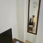 公寓 Del Parque Flats Relenguillo 贝纳尔马德纳